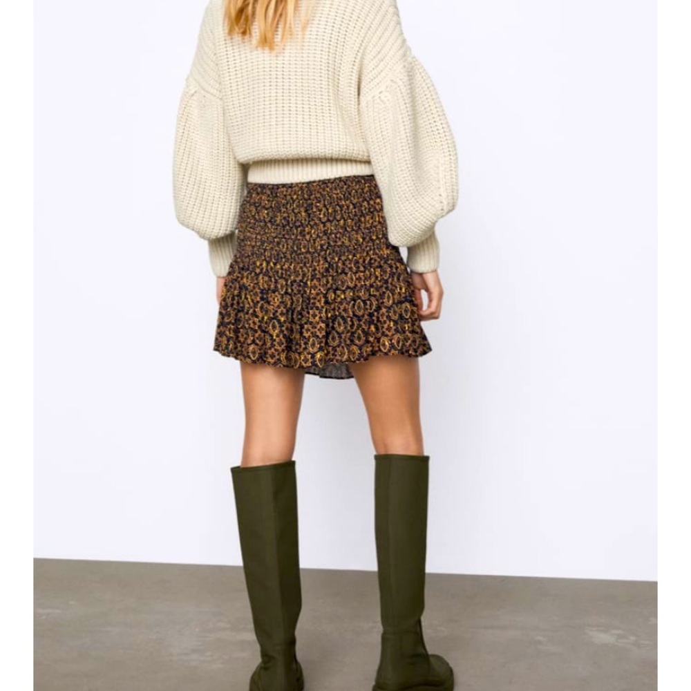 ⭐️🌟Super cool ZARA skort size s